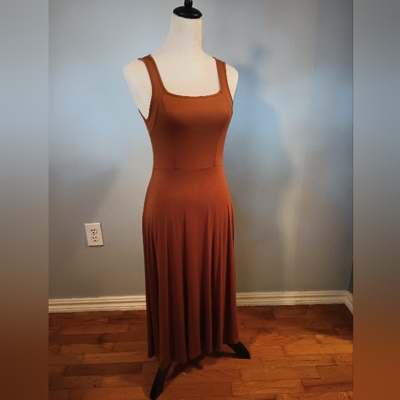Women's Casual Dress - Picture 1 of 2